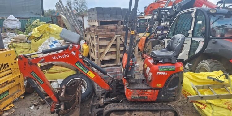 Score a deal on used Kubota micro digger at auction! Search listings, find your perfect machine & skip dealership prices. Hurry, limited time!