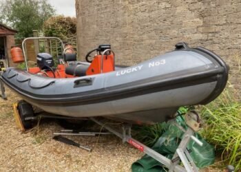 Tornado RIB Boat 4.8m with 50hp Evinrude Etec engine in excellent condition is up for auction. Perfect for water sports and cruising. Don’t miss this opportunity!