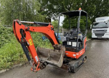 Explore our mini excavator auction for great deals on reliable machinery. Bid now and find quality equipment at competitive prices!