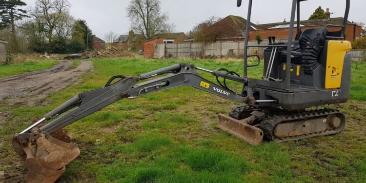 Join the Volvo mini digger auction for great deals on reliable equipment. Bid on quality Volvo diggers and more. Don't miss out—register today!