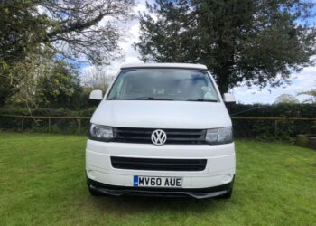 VW Transporter Campervan for sale! Fully equipped, ready for adventure. Perfect for road trips and weekend getaways. Don't miss out—enquire today!