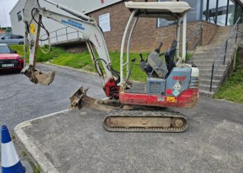 Own a powerful Takeuchi TB219 Mini Excavator at Auction! Compact design, excellent digging depth - ideal for landscaping & construction.