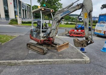 Own a powerful Takeuchi TB219 Mini Excavator at Auction! Compact design, excellent digging depth - ideal for landscaping & construction.